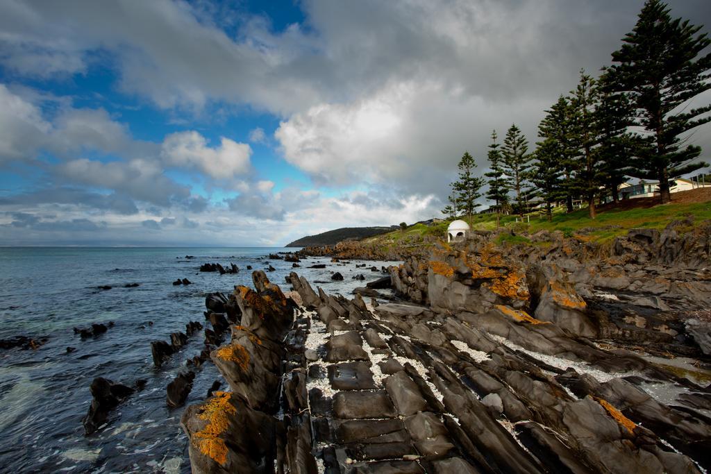 Penneshaw Oceanview Apartments Exterior photo